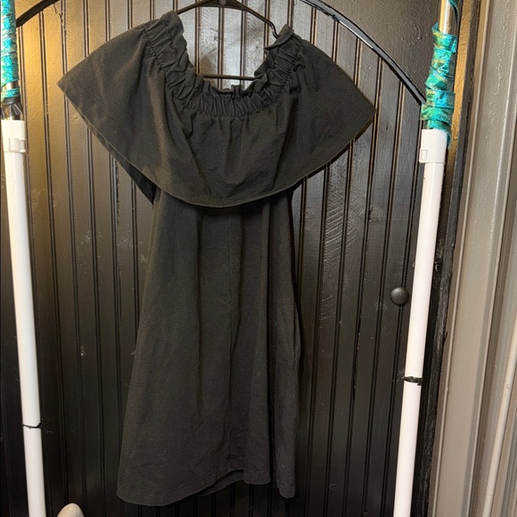 H&M Black Ruffled Midi Dress - Picture 3 of 3